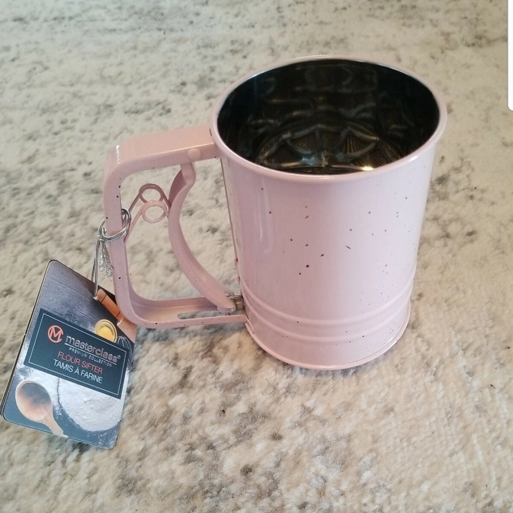 Masterclass Pink Speckled Flour Sifter